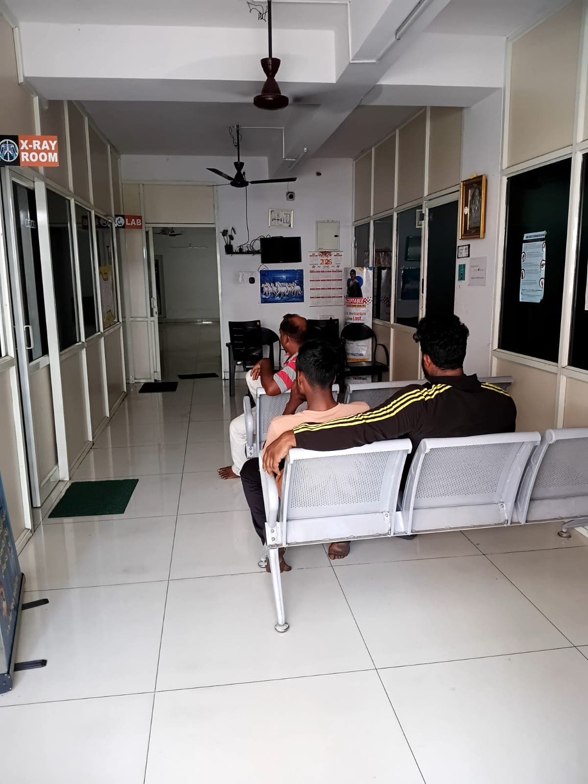 Sahini Clinic waiting area with X-Ray room